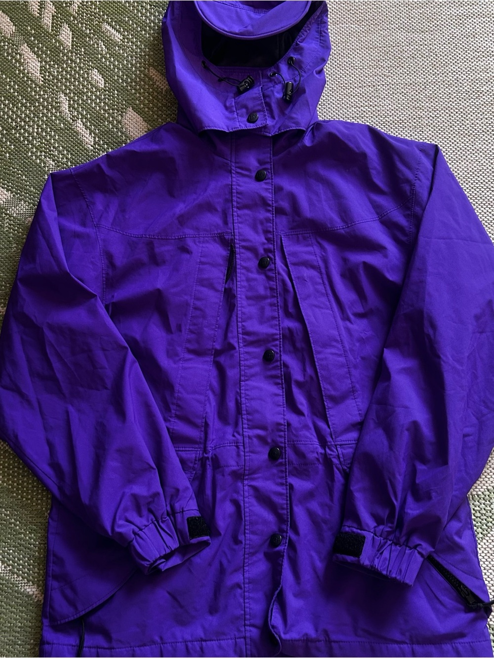 VTG REI Gore Tex Women’s Waterproof Purple Hooded Rain Jacket size 8